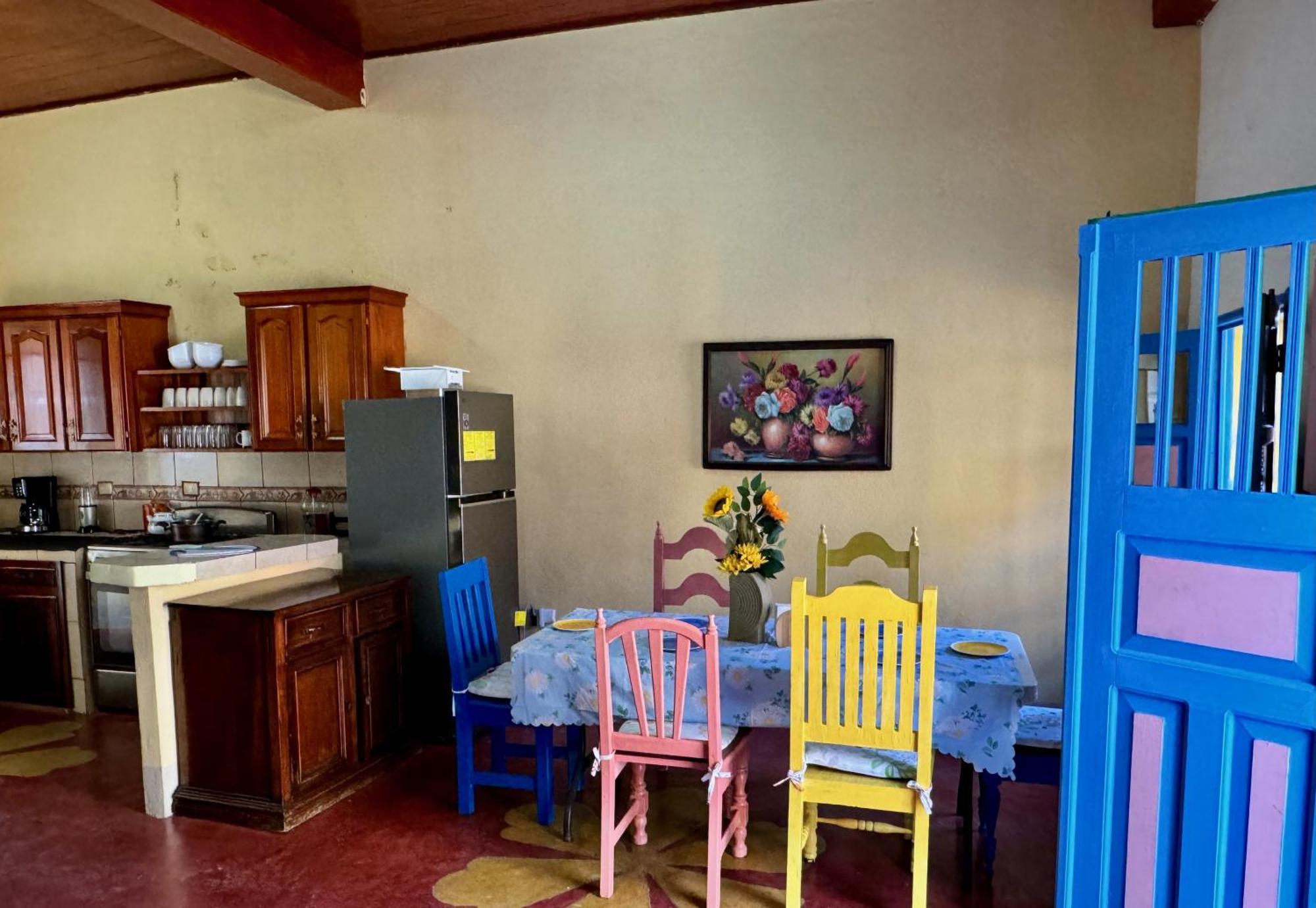 Hostal Los Girasoles By Hostal Inn Flores Kültér fotó