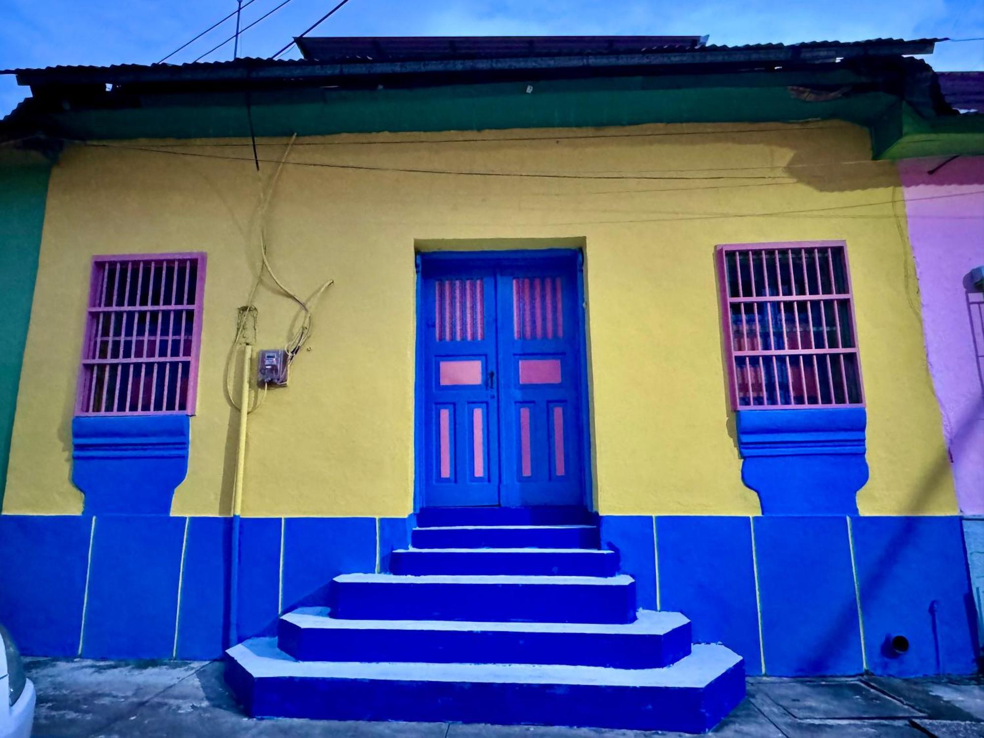 Hostal Los Girasoles By Hostal Inn Flores Kültér fotó