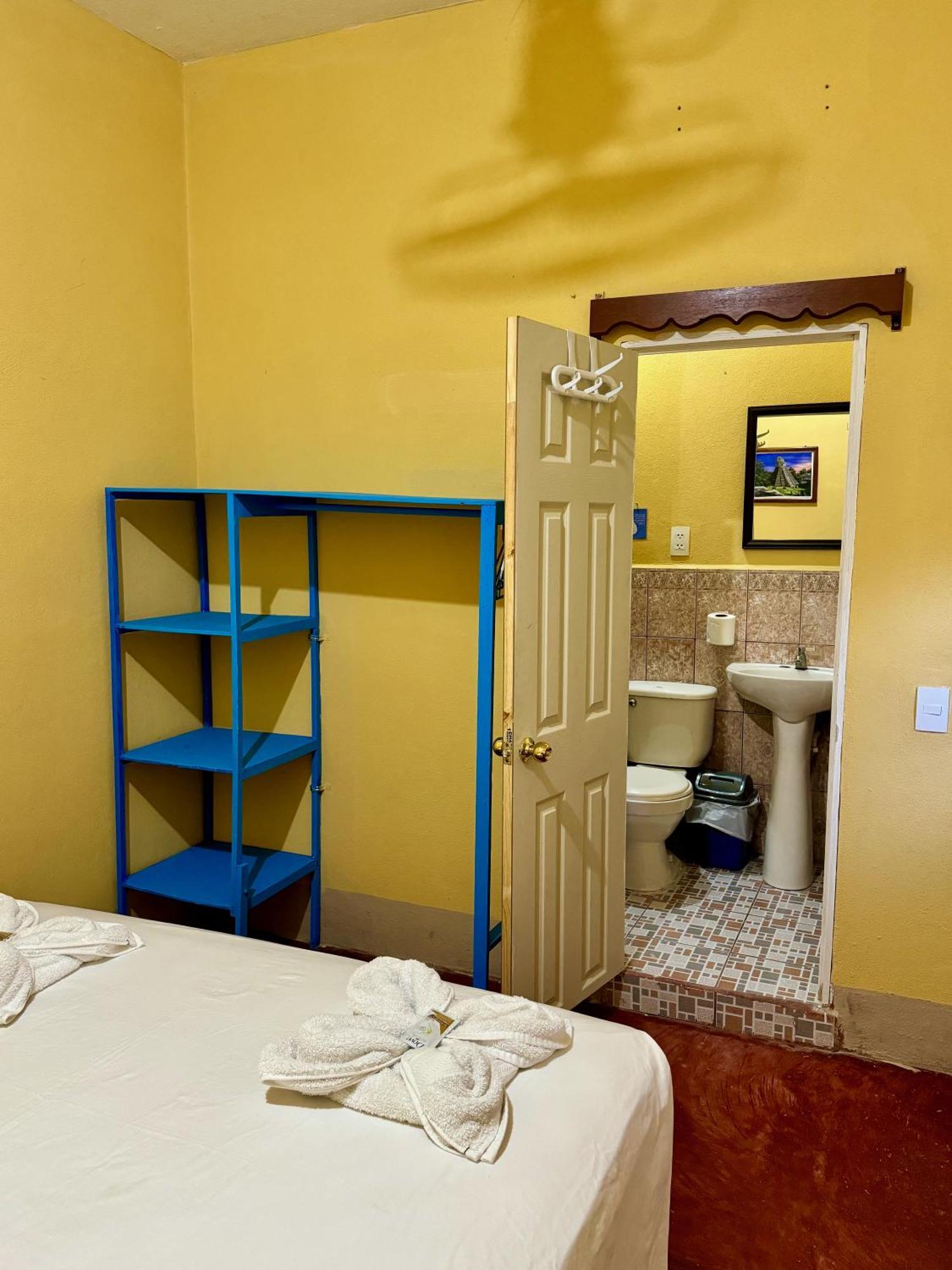 Hostal Los Girasoles By Hostal Inn Flores Kültér fotó